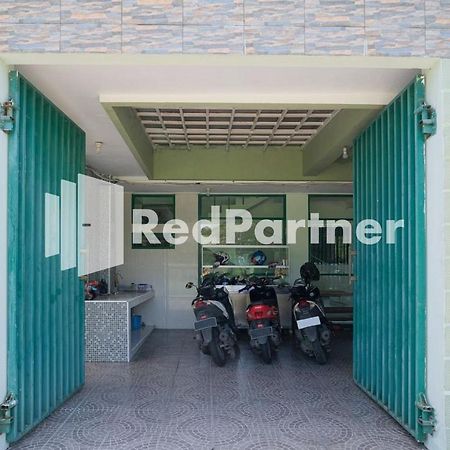 Pondok Hijau Syariah Mitra Reddoorz At Citraland Surabaya Exterior foto